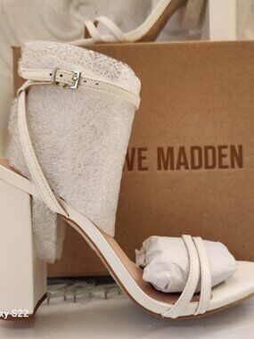 Steve Madden White Leather "Candid" Heeled Sandals. NIB. Size 9.5